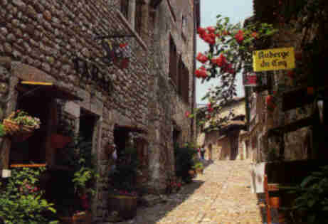 Straße in Perouges